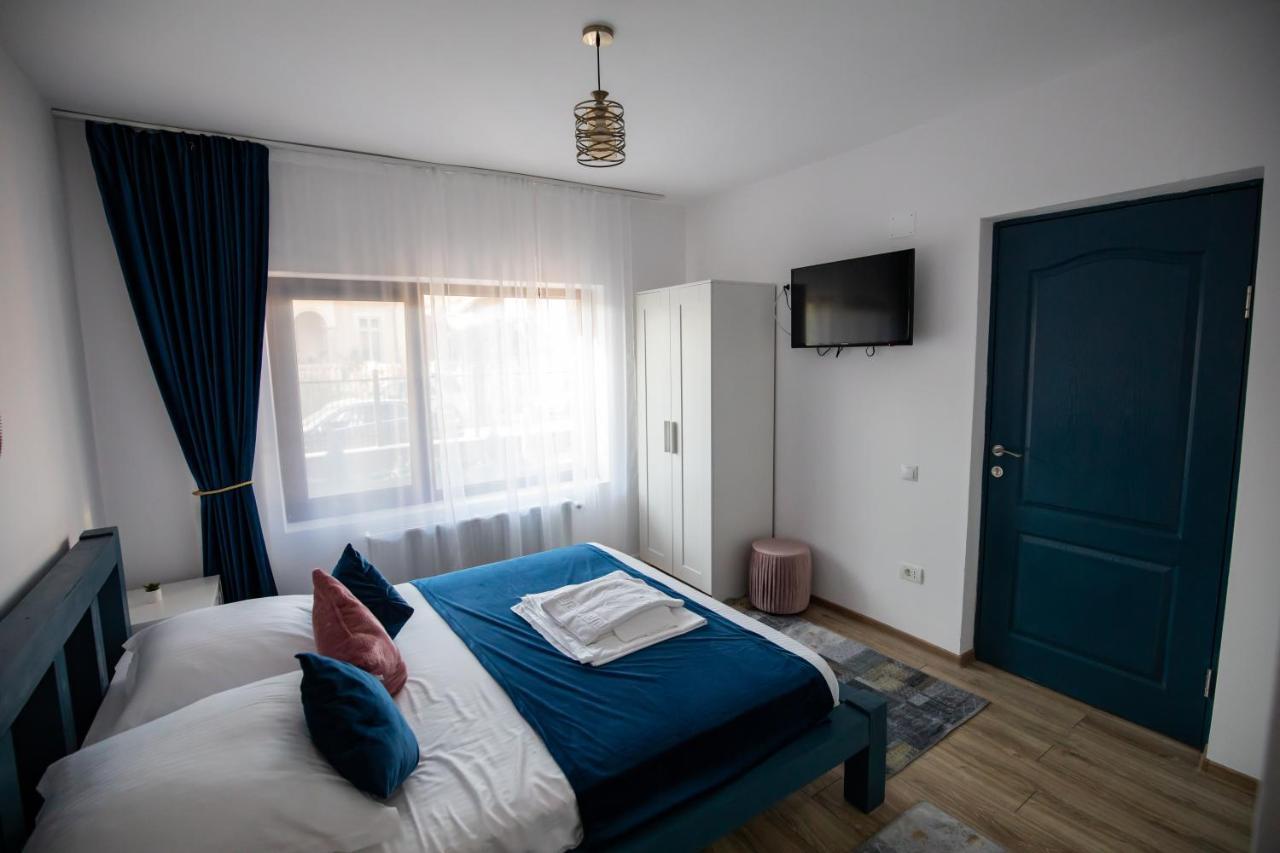 Dania&Petru Residence Aknavásár Kültér fotó